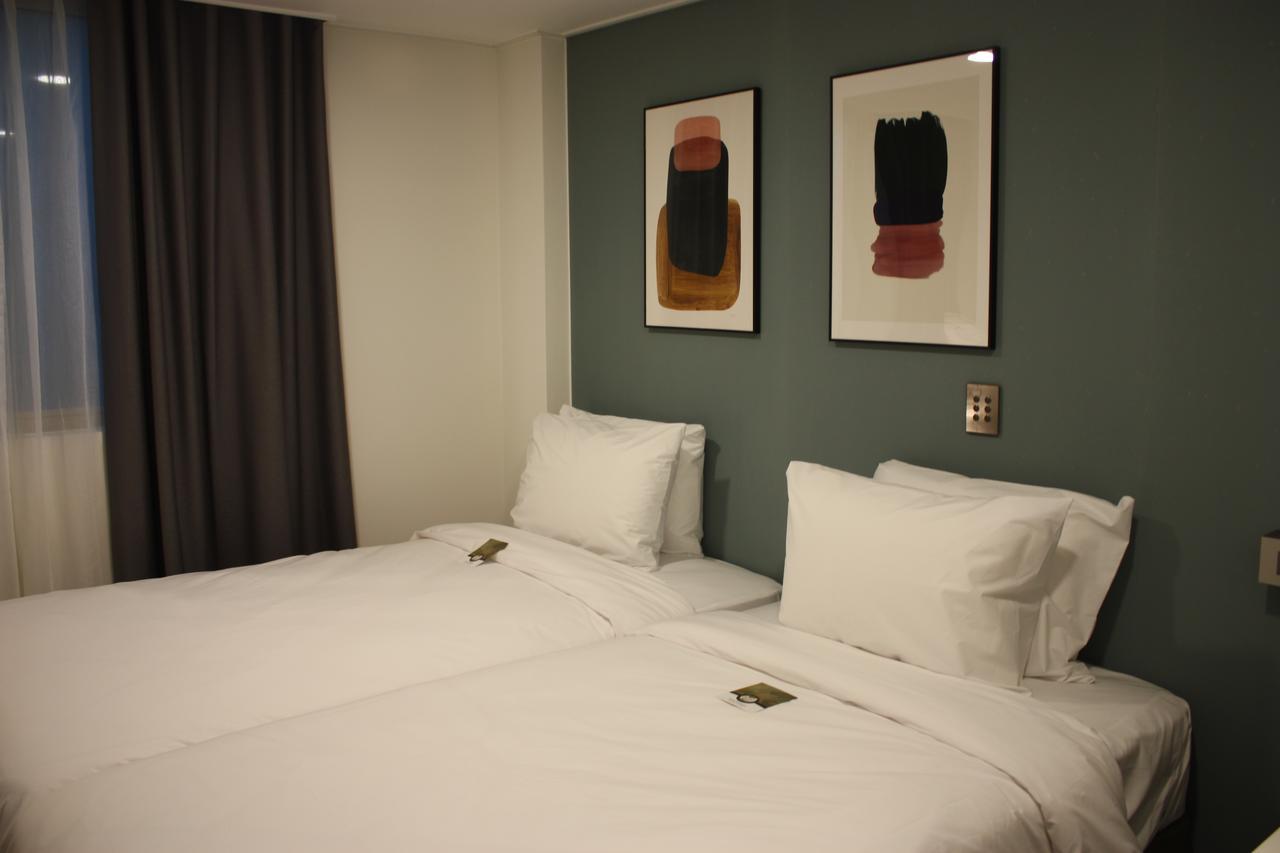 The Hotel Young Inn Сеул Екстериор снимка