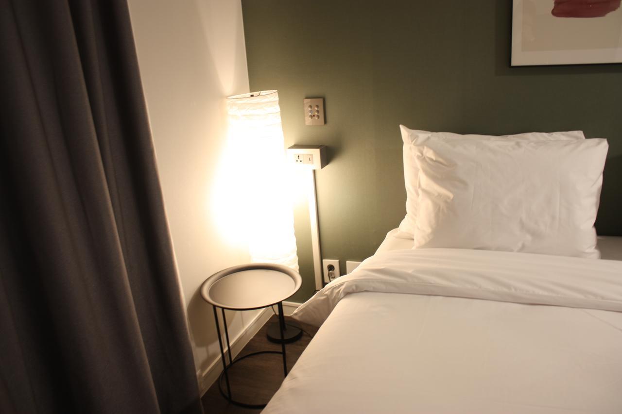 The Hotel Young Inn Сеул Екстериор снимка